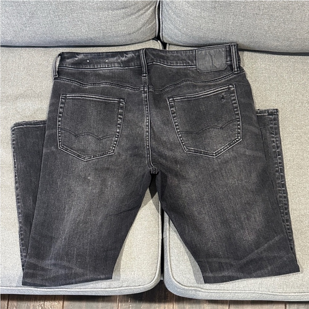 Men's American Eagle Athletic fit Black
Distressed Slim Jeans 36x32 - Picture 3 of 4
